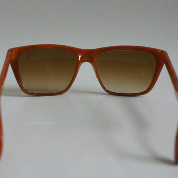 NWT Vintage Sporty Racer style Nylon frame / gradient Amber lens Sunglasses - Picture 3 of 4